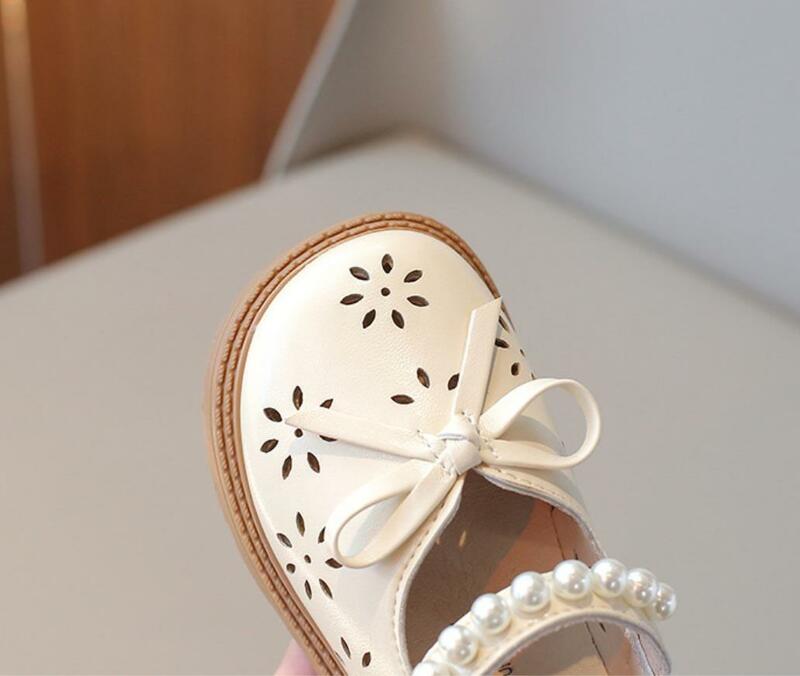 Sapatos de couro feminino com arco de sola macia, sandálias de pérola oca respirável, sapato princesa para criança, infantil, primavera, verão, 2021
