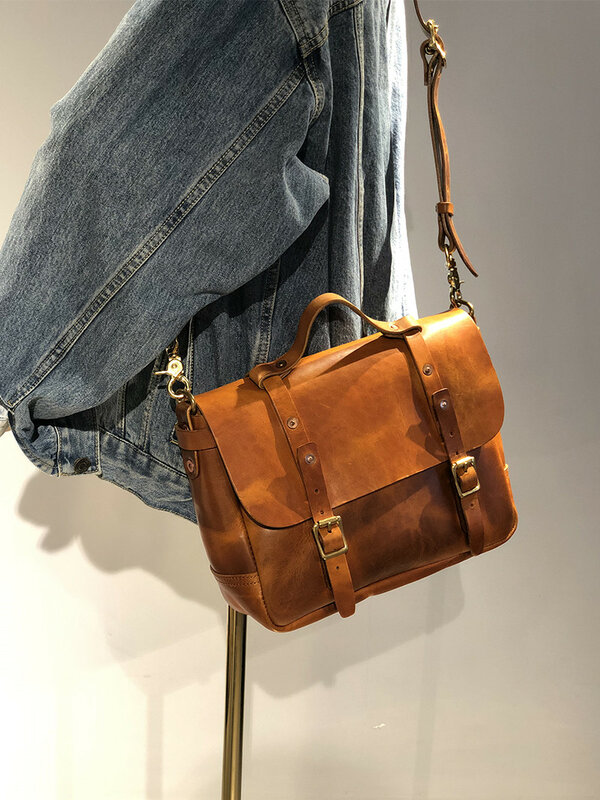 Designer high-quality genuine leather men messenger bag luxury natural real cowhide designer outdoor travel tablet shoulder bag