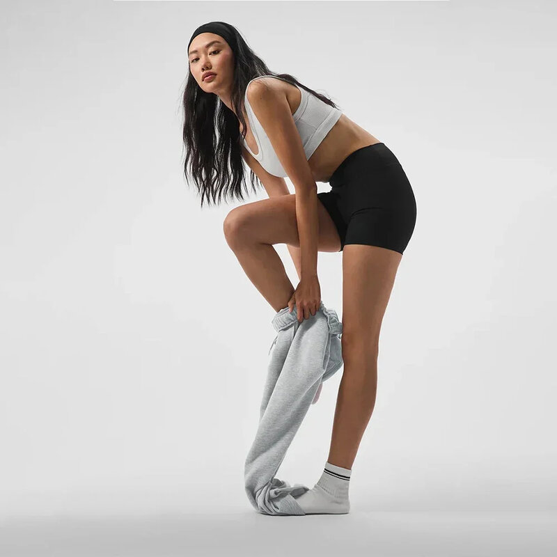 Dea Yoga nero Slim Fit Hip Lift pantaloncini a vita alta collant morbidi da donna pantaloni sportivi traspiranti per il Fitness