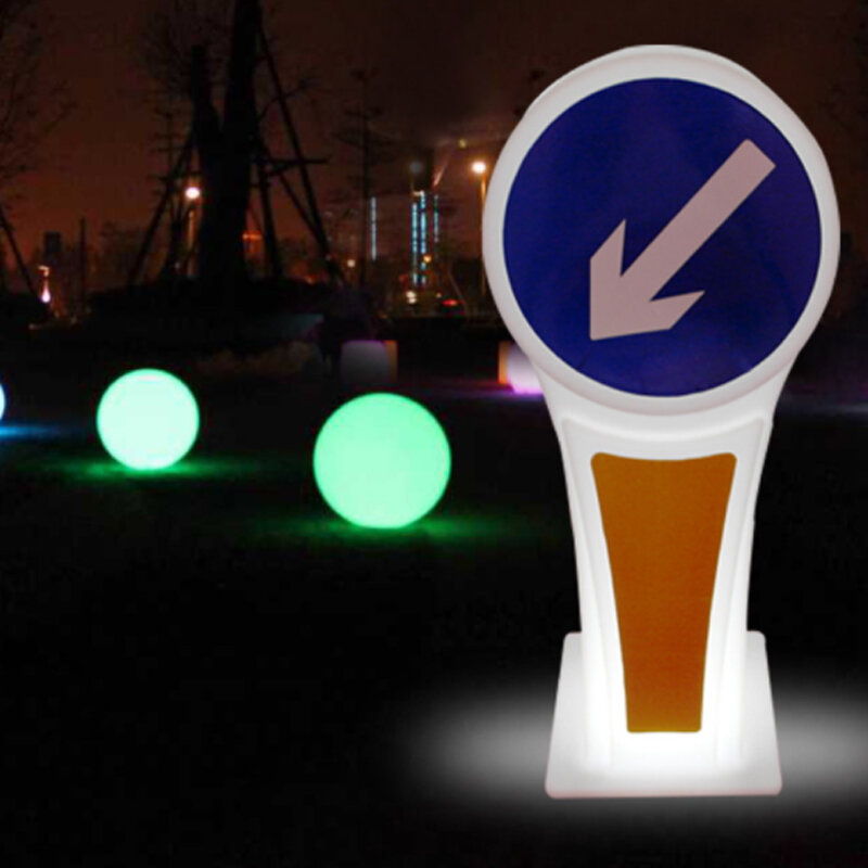 Panneau de signalisation routier réfléchissant LED, signalisation de sécurité, indicateur lumineux, éclairage d'ingénierie extérieur pour les installations de transport