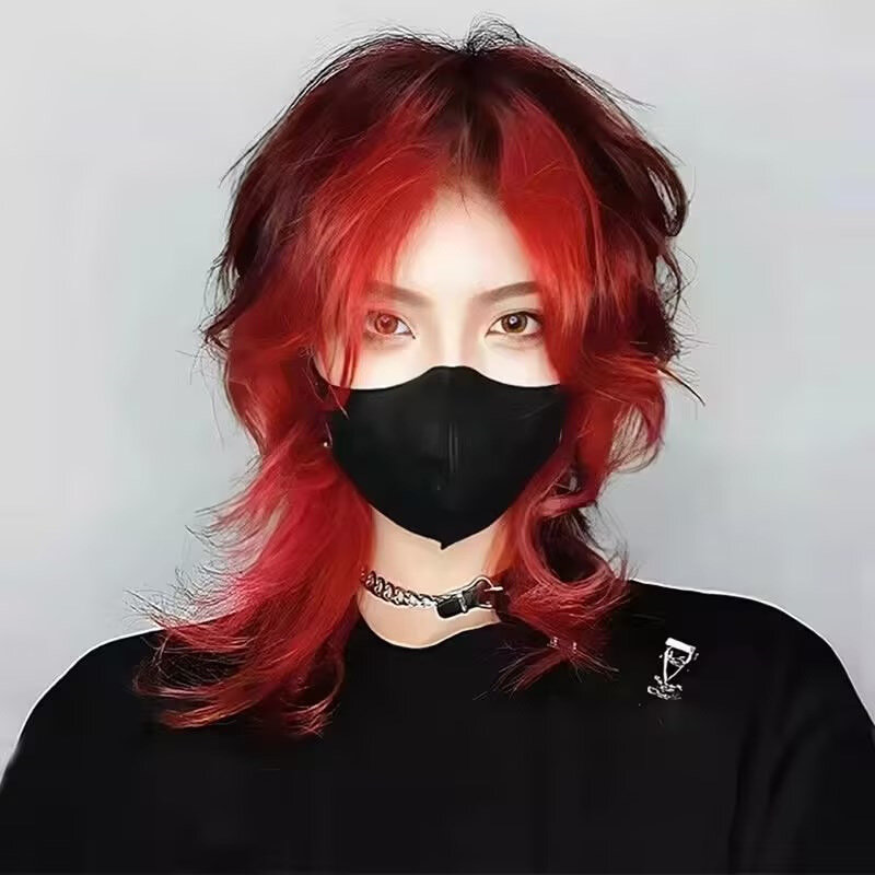 Conjunto de cabeça cheia personalizada de peruca de fibra química, preto e vermelho manchado, cabeça de tainha, estilo anime, rei do mar Cos, unisex