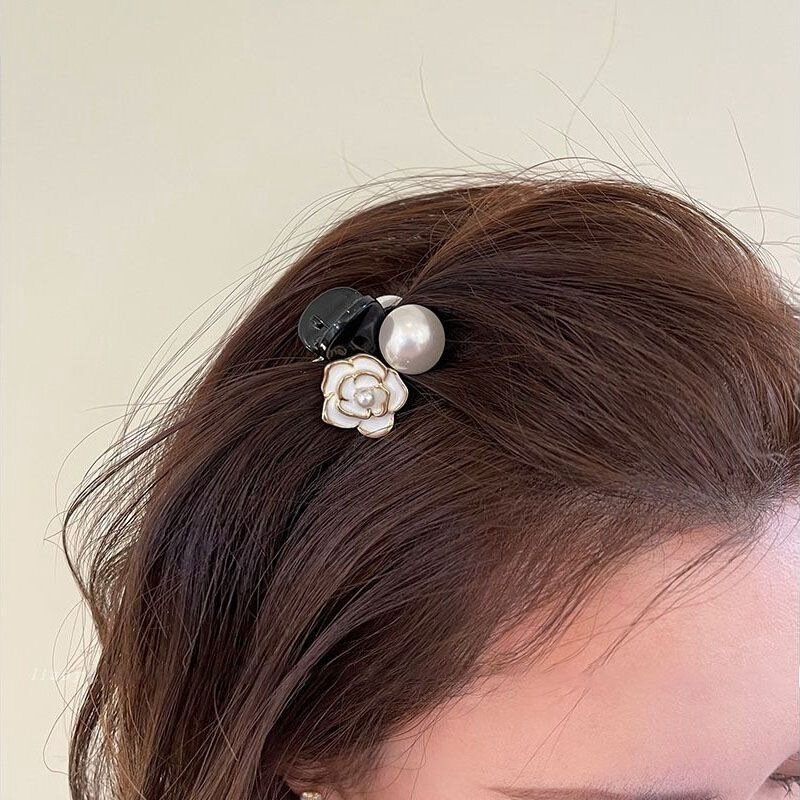 Mini Golden Pearl Camellia Hair Clip Little Size Bangs Clips Set Elegant Princess Small Camellia Acrylic Hair Grab Hair Clamps