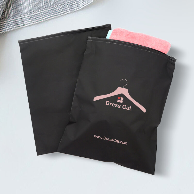 Prodotto personalizzato, sacchetti di plastica con cerniera nera sacchetti di plastica con cerniera per la spedizione imballaggio per vestiti t-shirt prodotti di vendita