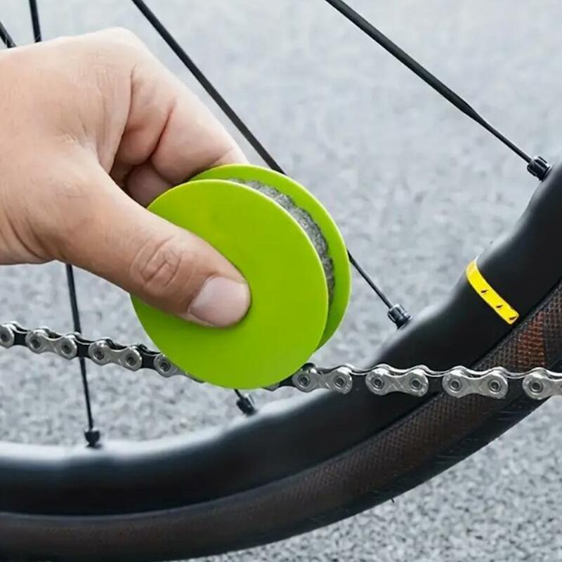 1 pz bicicletta catena lubrificatore catene bici rullo olio pulizia strumento di manutenzione della bicicletta accessori per ciclismo bici portatile