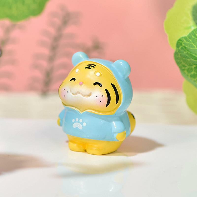 Dekorasi mobil mainan anak-anak, figur harimau Mini dekorasi mobil harimau untuk meja 2023 tahun baru Tiongkok patung harimau Resin kartun
