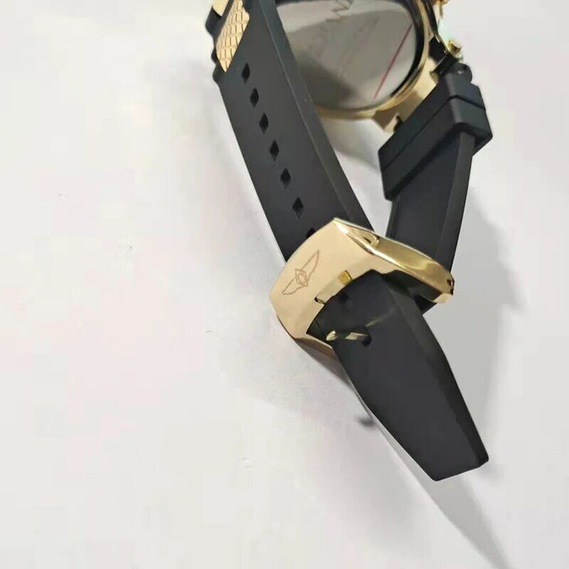 Reloj de negocios Europeo para hombre, pulsera de cuarzo resistente al agua con correa de silicona, esfera grande, informal, a la moda