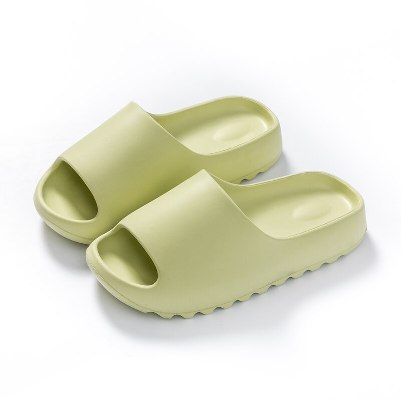 Zapatillas de verano para hombre, sandalias de plataforma de fondo suave para interiores, zapatos de playa a la moda, toboganes de baño antideslizantes para parejas, 2024