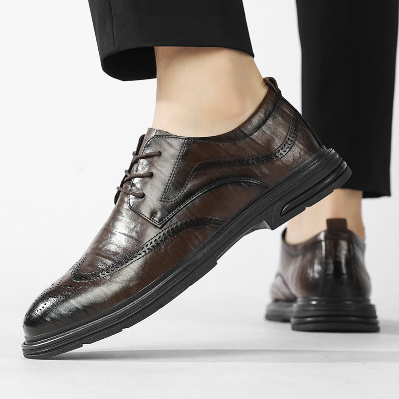 Zapatos de cuero de alta calidad para hombre, calzado informal con punta redonda y Tacón cuadrado, a la moda, gran oferta, 2023