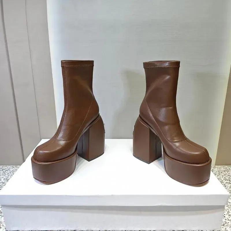 Chunky Knee High Boots para mulheres, plataforma redonda Toe, couro genuíno, vestido de festa, botas de meia panturrilha, moda inverno, tamanho 35-41, recém-chegados