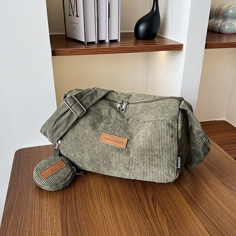 New Autumn/Winter Student Corduroy Shoulder Bag Korean Edition Commuter Dumpling Shoulder Bag Casual Versatile Crossbody Bag
