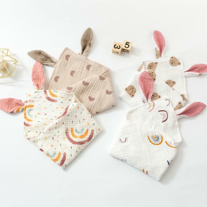 生まれたばかりの赤ちゃんのウサギの耳の寝袋綿のガーゼ1枚の正方形のタオル高品質で美しい