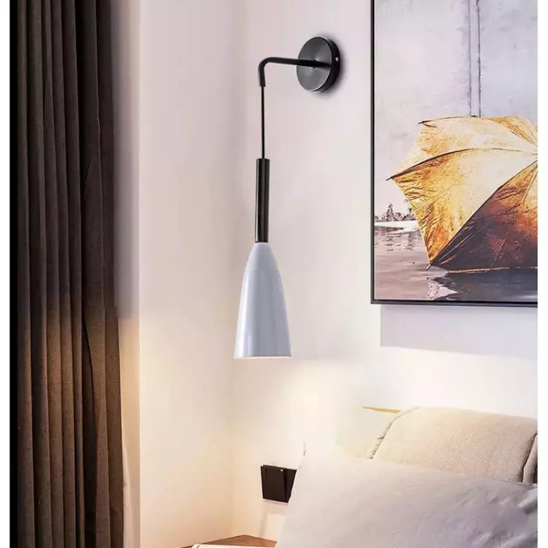 モダンなアルミニウムの壁取り付け用燭台,寝室の照明,ベッドサイドランプ,黒,灰色,LED,e27