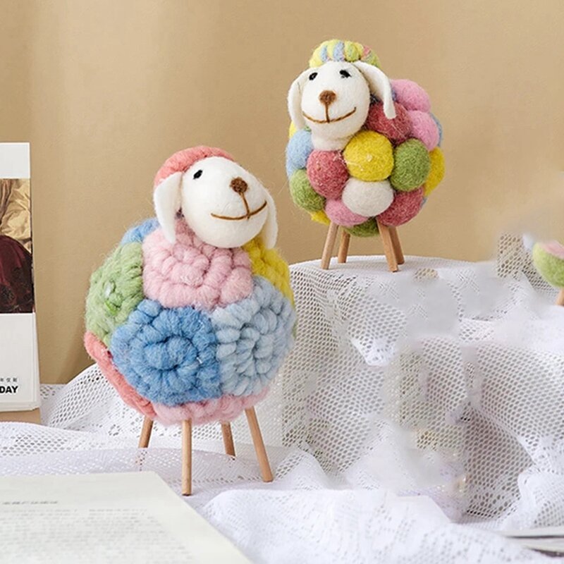 Lindos adornos de oveja de fieltro, accesorios Kawaii para decoración del hogar, figuritas de interior, accesorios de decoración de habitación, regalos para niños