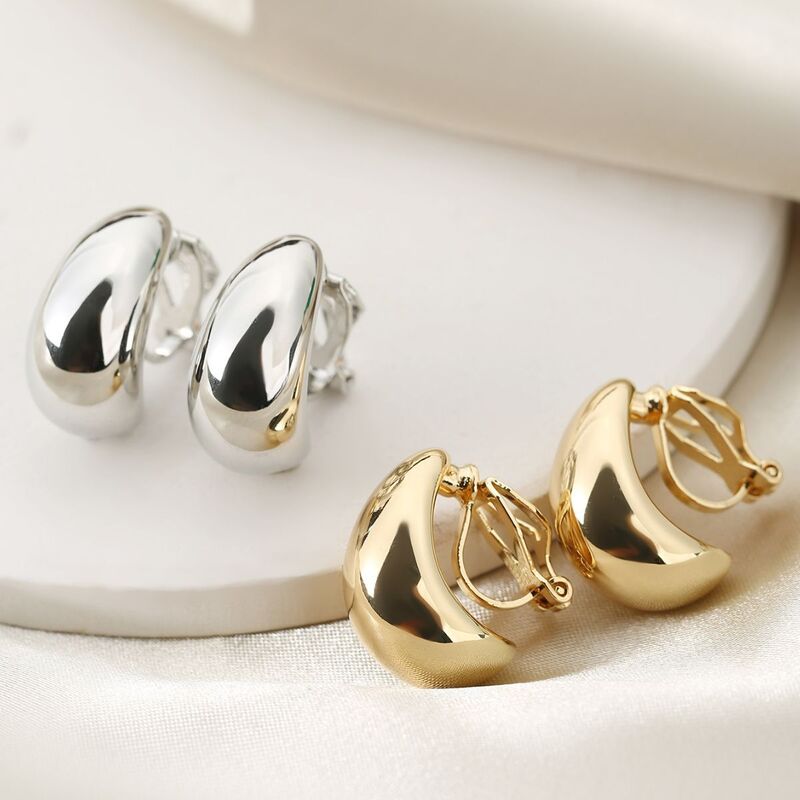 New French Light Luxury Droplet shaped Ear Clip with No Ear Holes, High Grade, Simple and Smooth Female Earrings