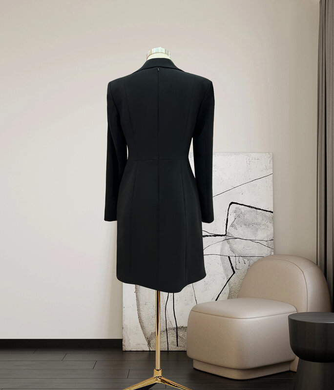 Gaun A-line manik-manik hitam leher persegi 3D musim panas baru