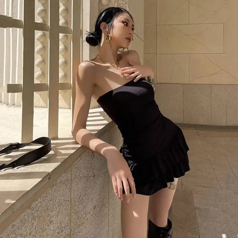 Gaun Mini musim panas seksi wanita Streetwear tanpa lengan gaun hitam Bodycon berlipat punggung terbuka gaun pesta tanpa tali A-LINE