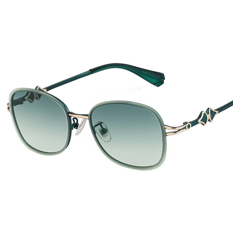 Nuovi occhiali da sole avanzati da donna Fashion Light Luxury Brand parasole di alta qualità INS occhiali da sole Ocean Beach Mirror UV400