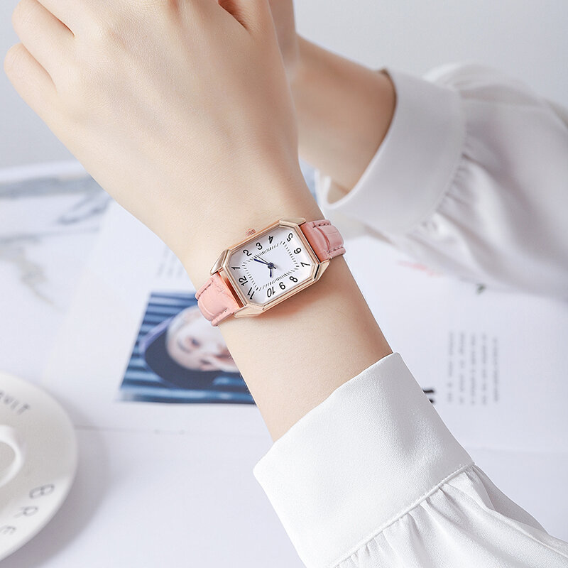 2022 nuovo mercato più venduto Douyin digital sweet small square ladies small belt watch 2