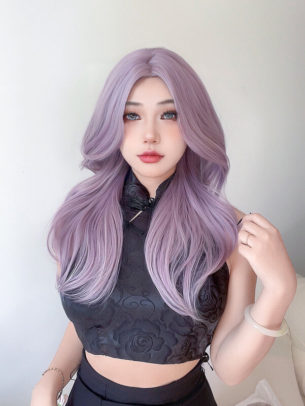 24Inch Taro Grey Color Synthetic Wigs Middle Part Long Natural Wavy Hair Wig For Women Daily Use Cosplay Party Heat Resistant