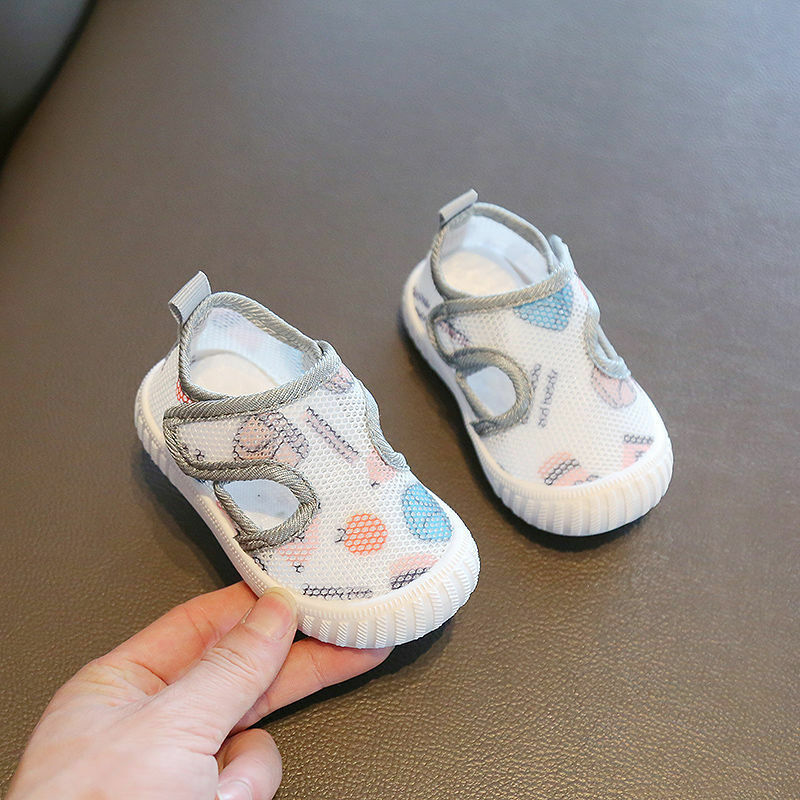 Anak laki-laki bayi usia 0-1-3 tahun musim panas dengan sol lembut, anak perempuan balita berpori, sandal bayi antiselip