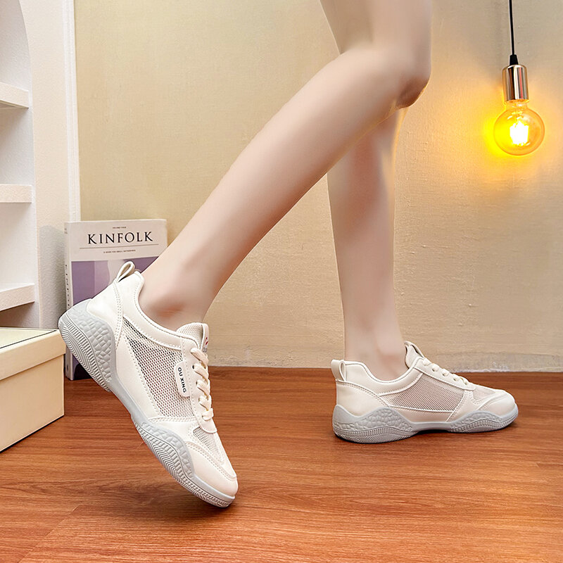 รองเท้าวิ่งกีฬาผู้หญิงผ้าตาข่ายระบายอากาศได้ดี, รองเท้าผ้าใบลำลองสีขาวสวมใส่สบายรองเท้ากีฬา