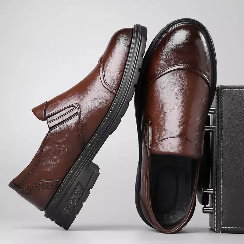 Casualowe skórzane buty na platformie dla mężczyzn wiosenny i jesienny nowy designerskie męskie buty jednokolorowe mokasyny męskie