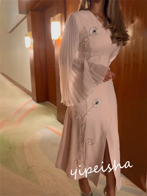 Prom Dress Saudi Arabia Classic Modern Style Formal Evening V-Neck A-line Beading Satin Bespoke Occasion Dresses