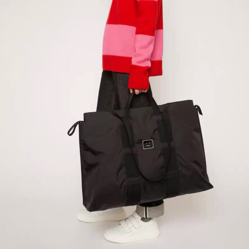 حقيبة سفر من قماش النايلون المقاوم للدموع للسويدية للبنات ، حقيبة حمل للتنقل متعددة الاستخدامات للصالة الرياضية ، حقيبة كتف للياقة البدنية ، علامة تجارية مصممة