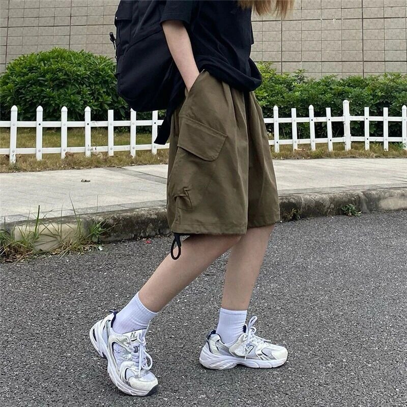 Pantaloncini Cargo con tasche grandi stile Harajuku donna estate allentata Casual Vintage Streetwear vita alta pantaloni dritti a gamba larga pantaloncini