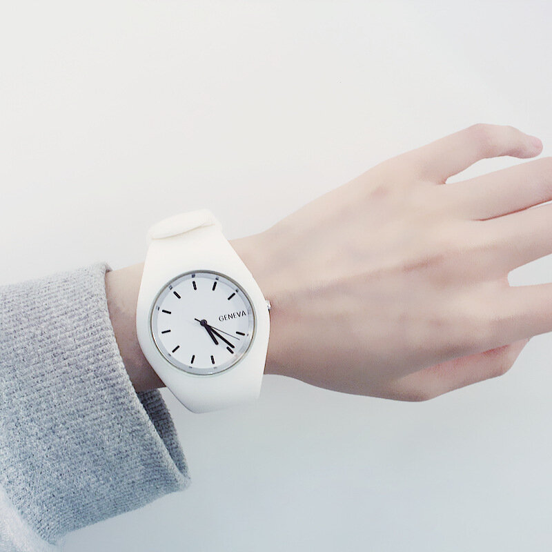 Reloj ultrafino de Color crema para hombre y mujer, pulsera deportiva de silicona con correa de silicona para ocio, Unisex