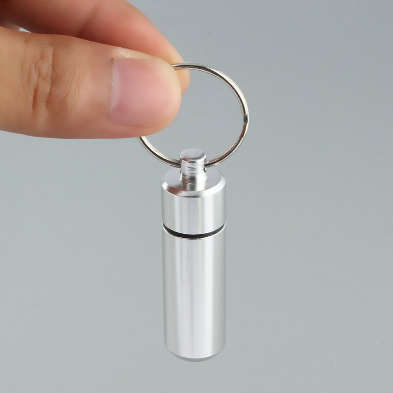 صغيرة محمولة مقاوم للماء الألومنيوم الفضة حبة صندوق حافظة زجاجة ذاكرة التخزين المؤقت المخدرات حامل الحاويات مع مفتاح سلسلة مفتاح حامل