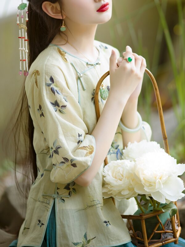 2024 Frühling Sommer neue chinesische Top traditionelle Hanfu Top Frauen anmutige Qipao Top orientalische Party tragen verbesserte Qipao Bluse pd