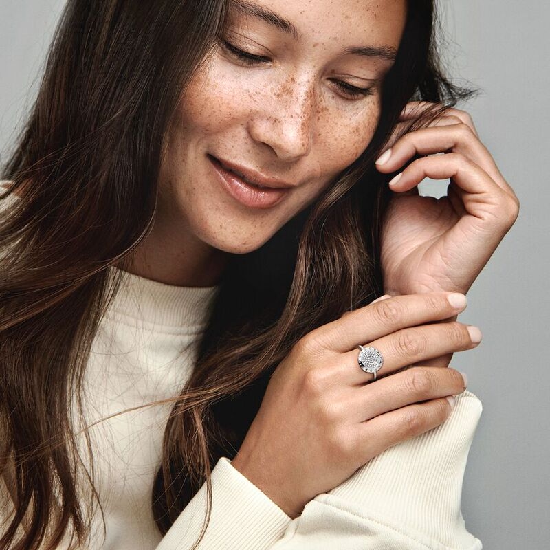 Perhiasan Wanita penjualan terbaik 925 perak murni berkilau cincin bentuk hati cocok untuk aksesoris Pandora asli wanita DIY