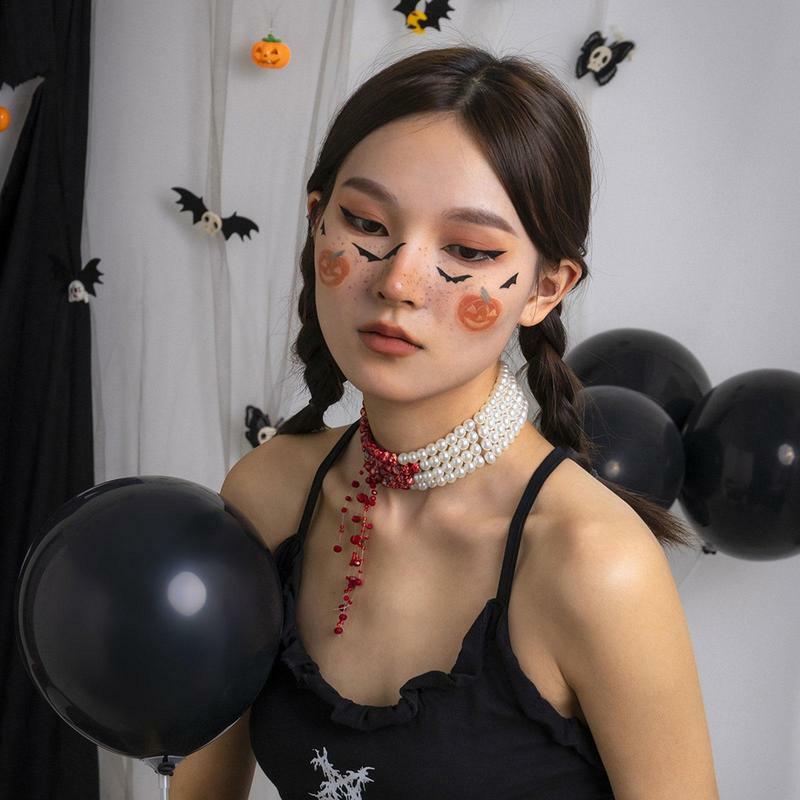 Collana gocciolante accessori per vampiri collana di perle a quattro strati di sangue gocciolante girocollo regolabile per regali di decorazione di Halloween