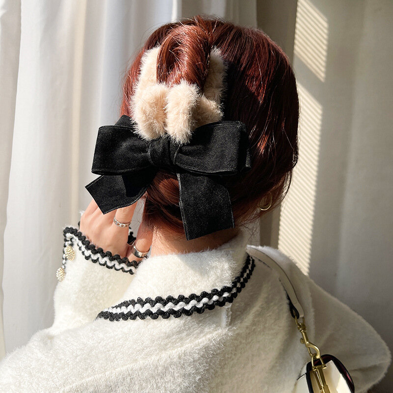 The New Large Bow-knot Back of the Head Plush Velvet Plate Hair Clip Female Autumn and Winter Clip Headdress Hairpin Shark Clip