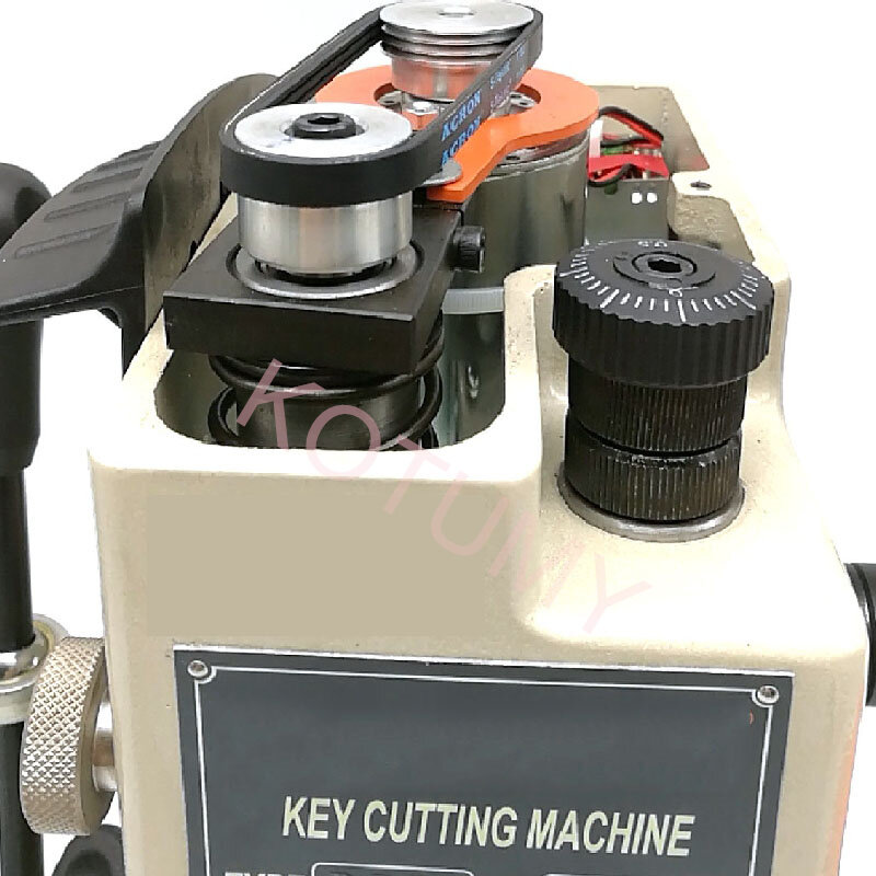 Máquina de copia de llaves Vertical D38A, copiadora de llaves Vertical, equipada con herramientas de cerrajero, accesorio fácil de quitar