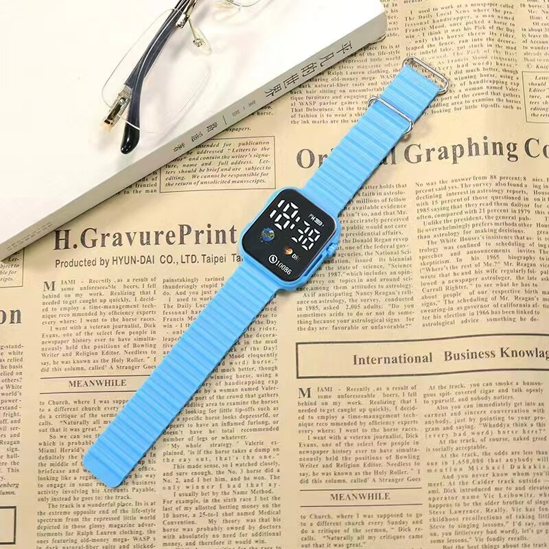 Electronic watch for women, students, high value, sports buttons, couples, junior high school students, high school students, wa