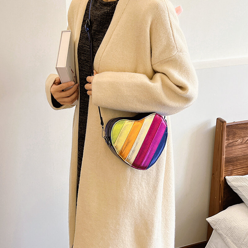 Kolorowa torebka damska ze skóry Pu urocza damska torebka na ramię z miłosnym sercem modna damska torebka z uchwytem Mini torba Crossbody designerka
