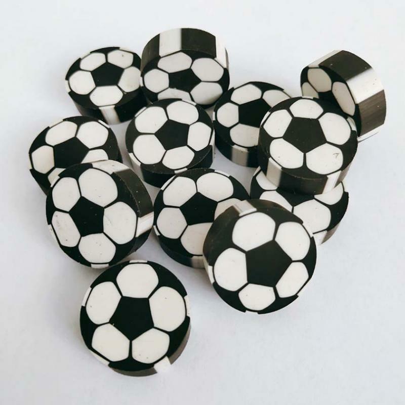 Gomas de borrar con forma de balón de fútbol para estudiantes, suministros de papelería Kawaii, diseño creativo de baloncesto, lote de 5 unidades