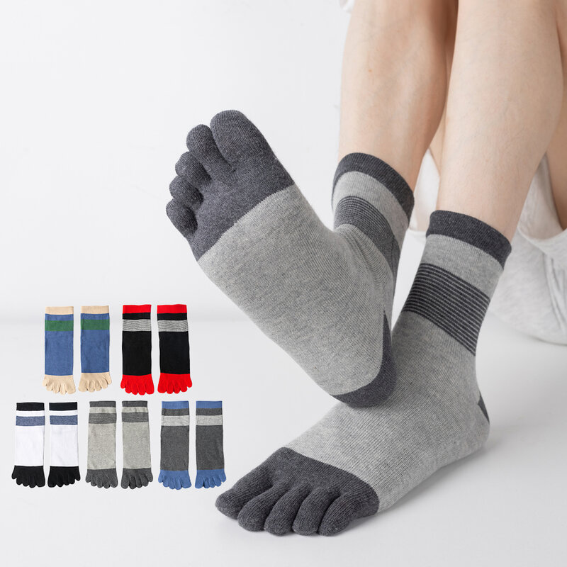 5 paare/los Mann Zehen Mittel rohr Socken schwarz weiße Streifen weiche Baumwolle Sports ocke junge lässige Harajuku Socken mit Zehen