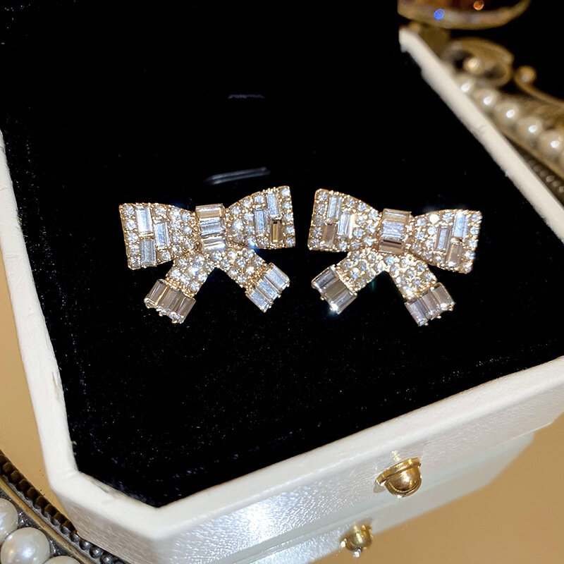 Anting-anting kancing pita berlian imitasi penuh untuk wanita perhiasan wanita sederhana mode mewah