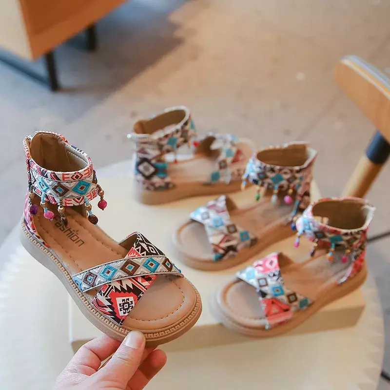Nuovi sandali per bambini estate nuove ragazze della boemia principessa sandali piatti causali moda nappa nazionale bambini sandali romani Open-toe