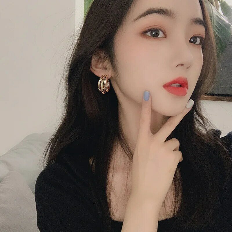 Mode Koreanischen Metall Elegant Hoop Ohrring Frau 2022 Neue Vintage Geometrische Erklärung Ohrringe Schmuck Brincos Geschenk