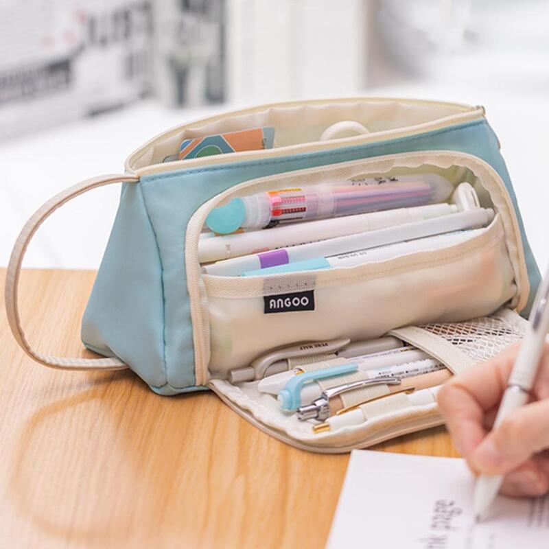 Caixa de lápis com alça suave zíper poliéster compartimento design papelaria armazenamento saco material escolar