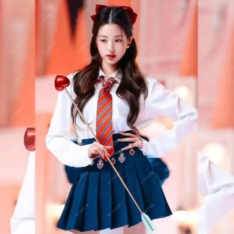 Kpop ชุดเดรสสลิงกลุ่มคอนเสิร์ตของผู้หญิงเกาหลี, ชุดเดรสโพลแดนซ์คอสตูมเสื้อเชิ้ตสีขาวใส่กระโปรงมีจีบงานเทศกาล
