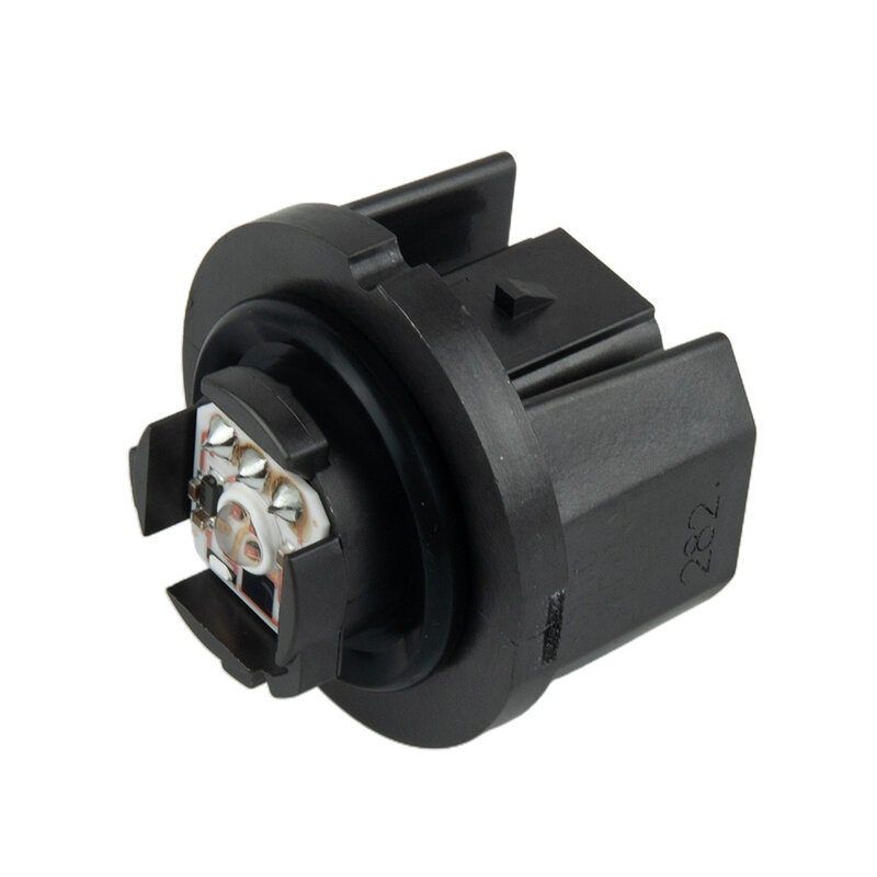 Ampoule LED noire durable pour feu arrière de voiture, pièces de freinage, feu stop, accessoires de voiture, 81536-15120, 1 pièce