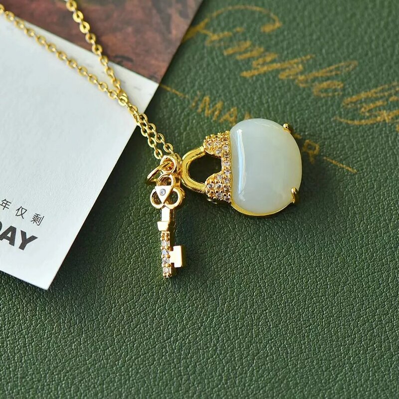 Natural Hetian White Jade Pendant Luxury Womens Necklace Pendants Jewellery Gifts Stylish Ladies Gemstone Jewelry
