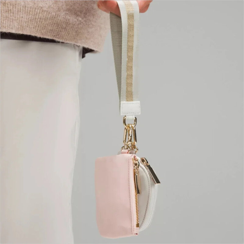 Portable Double Pouch Wristlet Keychain Carteira com logotipo para mulheres, Zipper Coin Purse, Detachable Key Card Holder, Change Pocket