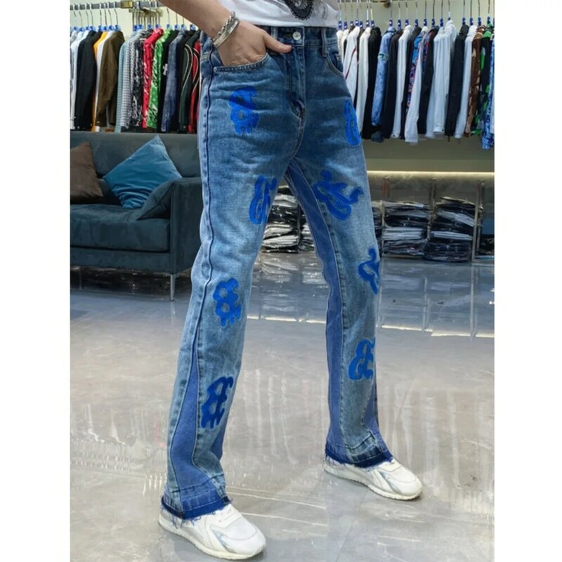 Pantalones vaqueros con bordado de letras para hombre, pantalón informal de pierna recta, color azul real, con fuelle en contraste, ropa de calle para fiesta