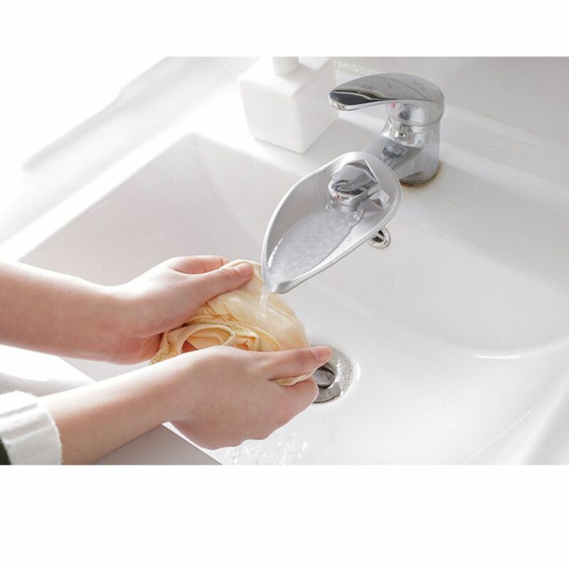 1 Pcs 14.5*10 cm Lovely Silicone Faucet Extenders Kitchen Bathroom Water Tap Extension Water Faucets for Children Hand Washing